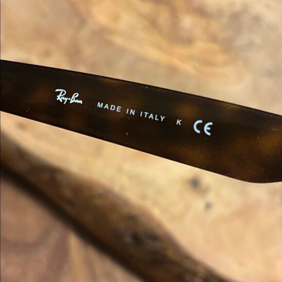 Ray-Ban New Wayfarer Tortoise Shell Sunglasses - Picture 3 of 9